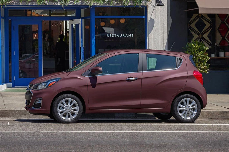 10. Chevrolet Spark (doanh số: 120.992 chiếc, chiếm 3,2% thị phần).