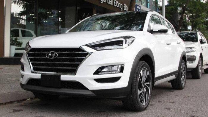Hyundai Tucson 2021 bất ngờ tăng giá trở lại vì bản mới khan hàng