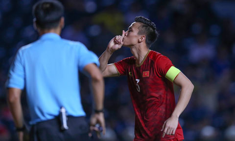 Quế Ngọc Hải thôi làm đội trưởng ĐT Việt Nam: Cần một làn gió mới