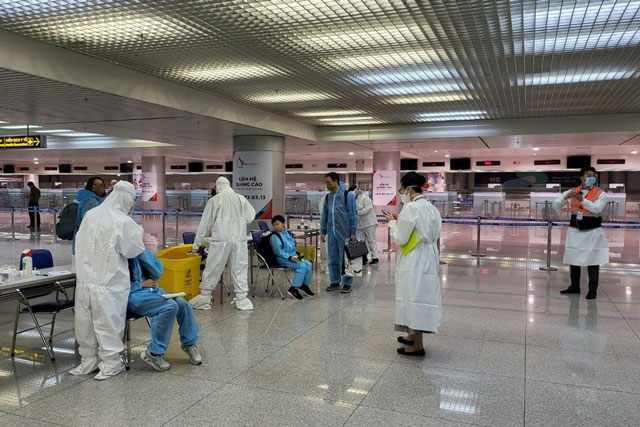 Bộ Y tế cảnh báo nguy cơ cao lây lan Omicron ra cộng đồng