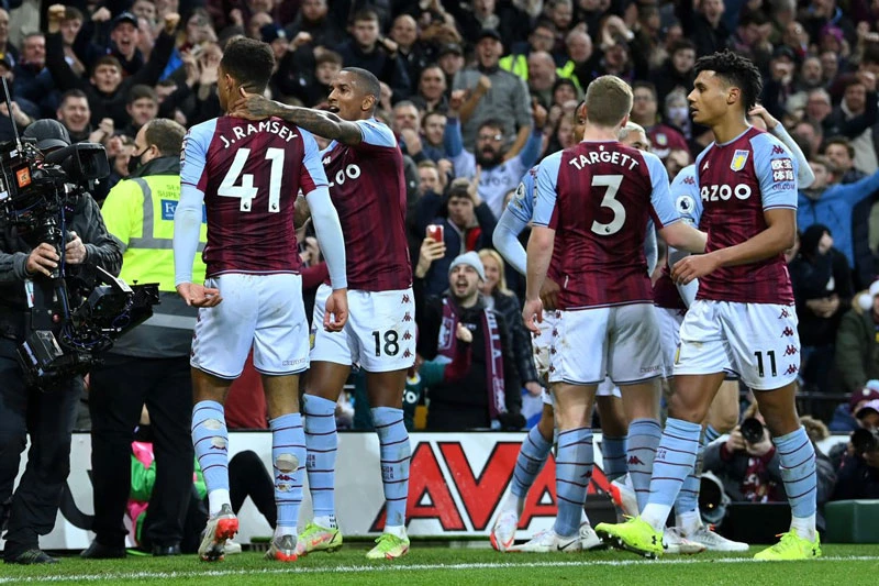 9. Aston Villa (tổng giá trị đội hình: 379,17 triệu bảng).