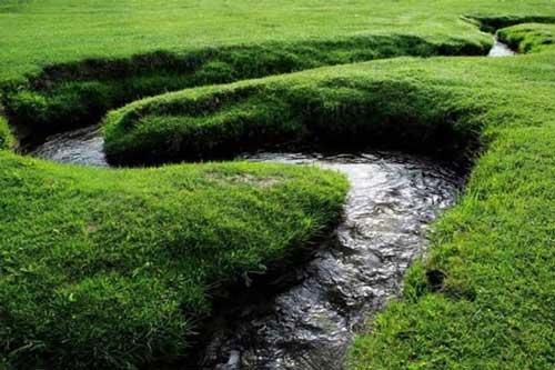 Khám phá con sông hẹp nhất thế giới ở Trung Quốc