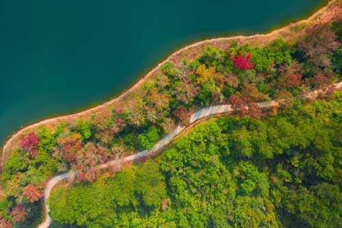 Khám phá nét đẹp bí ẩn của hồ Bản Viết (Cao Bằng) khi đông về