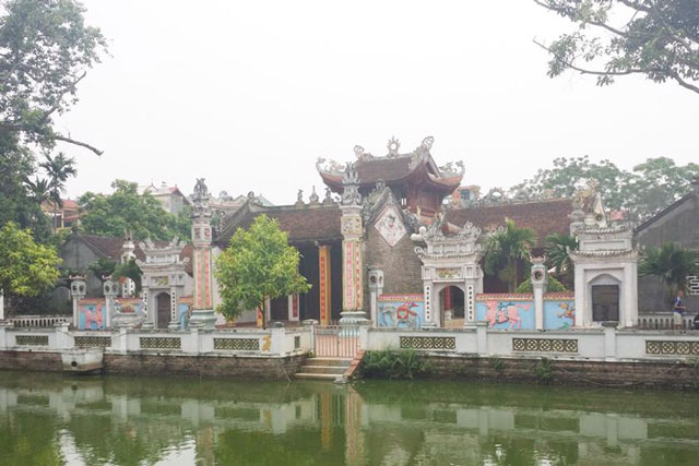 Về Đền Nội khám phá Bảo vật quốc gia