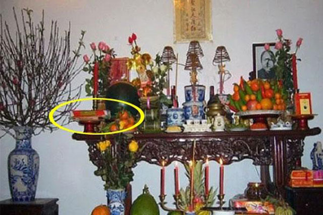 Bàn thờ có 3 thứ tuyệt đối không nên bày, có 2 thứ nhất định không thể thiếu
