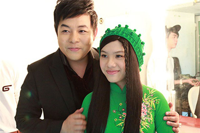 Á quân The Voice Kids 2014 từng gây sốt một thời với nhạc Trịnh, con nuôi của ca sĩ Quang Lê hiện sống sao?