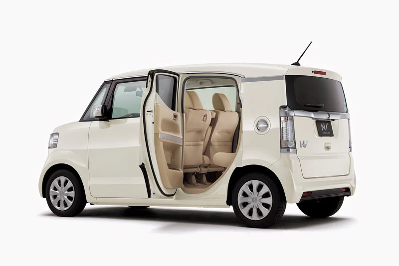 9. Honda N-Box (doanh số: 190 nghìn chiếc, chiếm 2,6% thị phần).