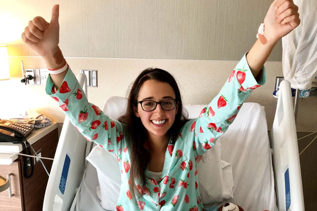 Ngủ dậy thấy tay xuất hiện dấu hiệu này, cảnh giác u não “hoành hành”: Cô gái trẻ 25 tuổi cảnh báo mọi người!