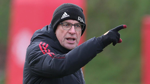 Rangnick cảnh báo cầu thủ MU: 'Pressing theo cách của tôi hoặc bị tống cổ'