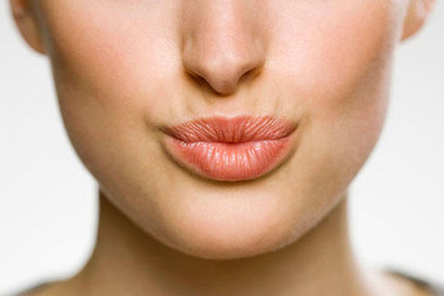 Phụ nữ sở hữu 5 tướng miệng buồn: Cả đời lo nghĩ, tủi nhiều hơn vui