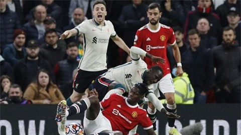 Pogba khiến MU khó đủ đường