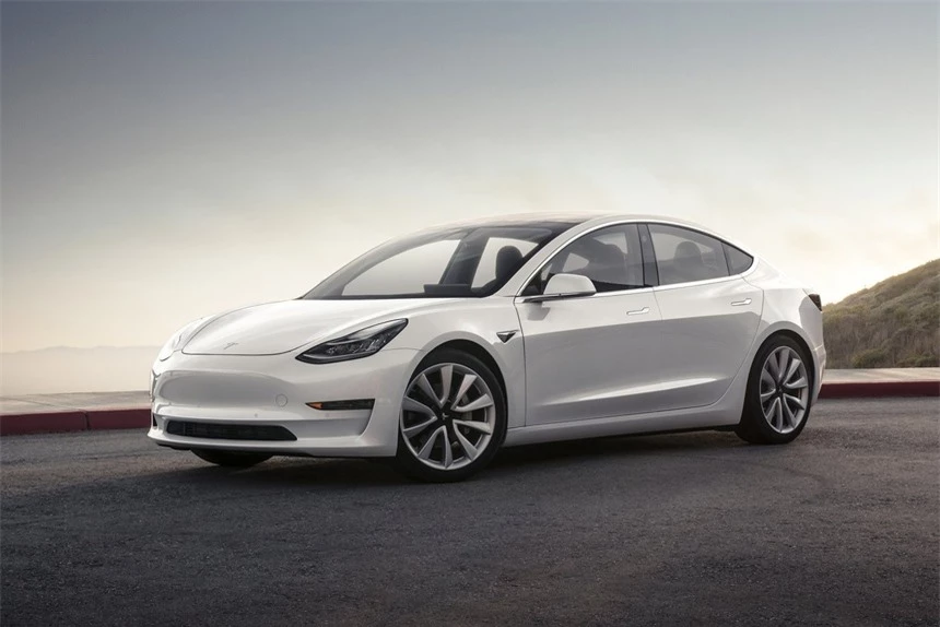 Tesla Model 3 tro thanh mau xe dien ban chay nhat tai chau Au anh 1