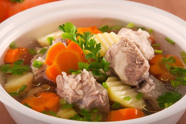 Nấu canh xương kiêng kỵ 2 loại gia vị này, thả vào canh hôi nồng mất sạch chất dinh dưỡng