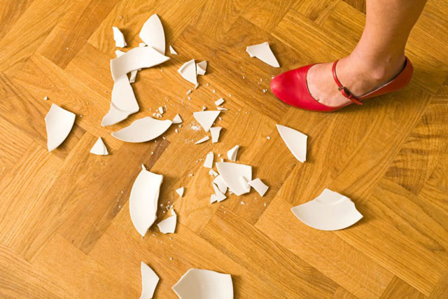 Trong nhà có 4 hiện tượng này là điềm báo đại hạn, cẩn trọng kẻo gặp họa trên trời rơi xuống