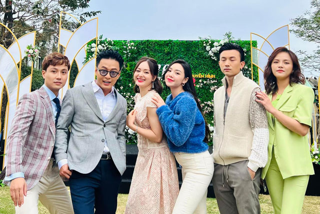 Gặp gỡ diễn viên truyền hình 2022: Ai cũng đăng ảnh đẹp, chỉ có sao nữ này "dìm" tất cả đồng nghiệp, Hồng Đăng chưa thảm bằng nam diễn viên Hương vị tình thân