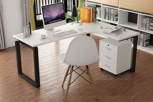 Sắp xếp bàn làm việc đúng phong thủy mang lại may mắn