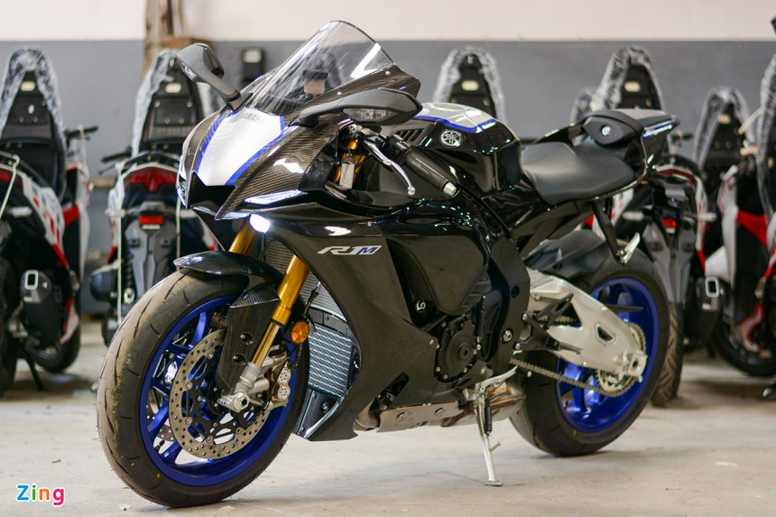 Yamaha XMAX 300, Tracer 9, MT-10SP s&#x1EAF;p &#x111;&#x1B0;&#x1EE3;c b&#xE1;n ch&#xED;nh h&#xE3;ng &#x1EDF; Vi&#x1EC7;t Nam