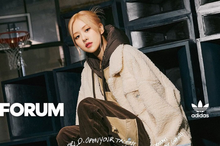 Ngắm Rose, Jennie (BLACKPINK) diện áo khoác mùa đông sang chảnh hết phần của thiên hạ