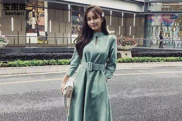 Váy hoa chuông ngọt ngào kiểu Pháp giúp bạn gái hóa nàng thơ khiến bao chàng ngẩn ngơ