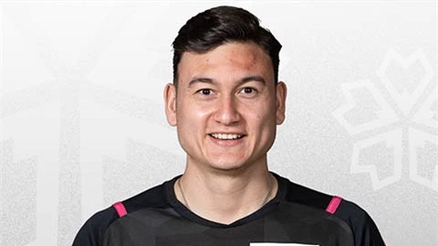 Cerezo Osaka gia hạn hợp đồng với thủ môn Văn Lâm