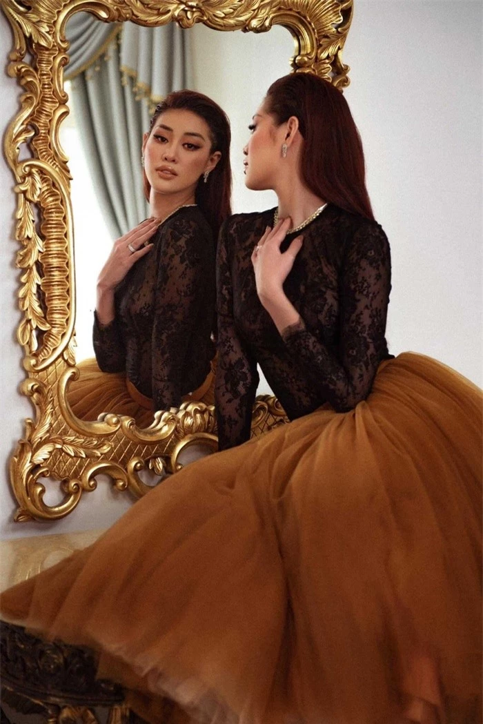 Hoa hậu Khánh Vân ‘chấp hết’ cả bảng màu với gu thời trang ‘biến hóa’ đa dạng