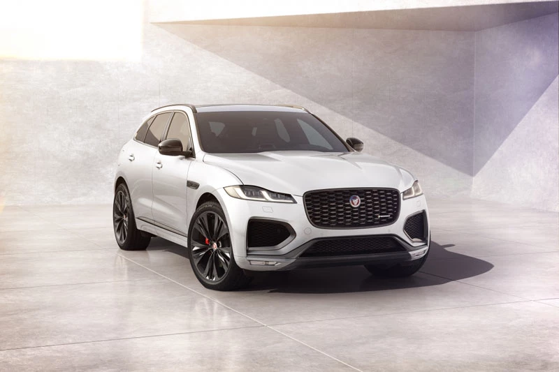 Jaguar F-Pace 2021.