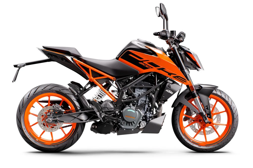 KTM 200 Duke 2021.