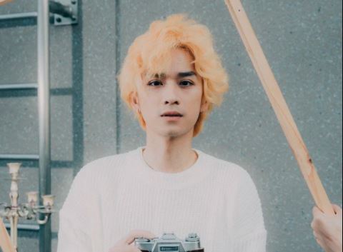 Sốc với màn lột xác của Trần Nghĩa, màu tóc "khét lẹt" đố tìm thấy bóng dáng Mắt Biếc năm nào