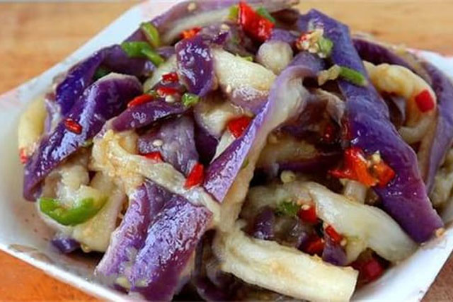 Cách làm cà tím trộn tỏi ớt vừa thơm ngon lại không sợ thâm nát