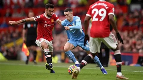 Man City lần đầu ghi nhận doanh thu vượt Man United