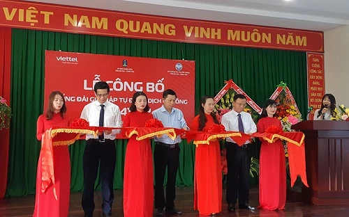 Lãnh đạo tỉnh Bà Rịa – Vũng Tàu cắt băng khánh thành Tổng đài giải đáp tự động dịch vụ công: 0254.1022