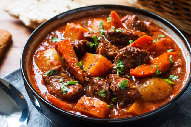 Thịt bò hầm bia cứ cho thêm cốc nước này là thơm ngậy gấp đôi