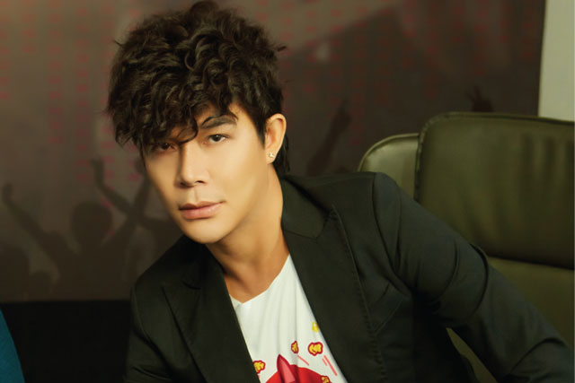 Nathan Lee hứa định hướng con đường âm nhạc cho các ca sĩ trẻ tuy nhiên đàn em phải đáp ứng yêu cầu này