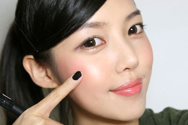 Bật mí một vài mẹo giúp bạn có đôi má hồng tự nhiên nâng tầm nhan sắc