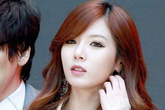 Những nữ thần tượng nổi tiếng xinh đẹp bỗng gây hoảng vì gương mặt ngày càng khác lạ