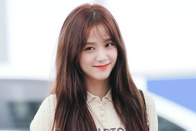Jisoo cuối cùng cũng tìm ra được tóc mái phù hợp sau nhiều thử nghiệm các kiểu tóc khác nhau