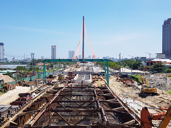 Năm 2021, Tổng vốn đầu tư cho các công trình giao thông trên địa bàn TP Đà Nẵng đạt  hơn 2.000 tỷ đồng