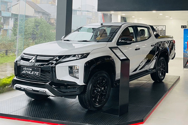 Mitsubishi Triton Athlete.