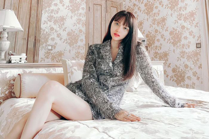 Mỹ nhân chuyển giới Vbiz thử sức với mái ngố: Hương Giang sang chảnh, Lâm Khánh Chi hack tuổi