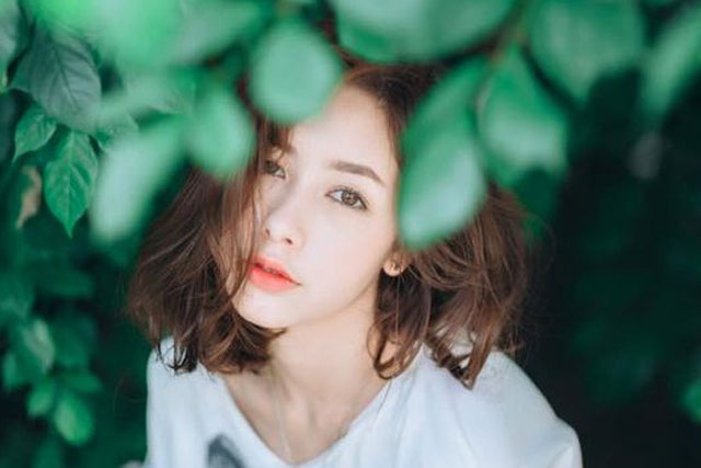 Bị người yêu cũ mỉa mai, chồng chưa cưới của tôi nhẹ nhàng nói một câu đủ khiến anh ta đỏ mặt nhục nhã