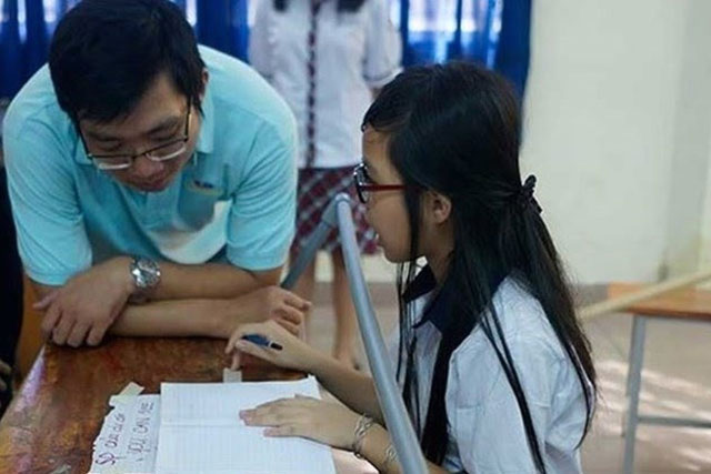 Được yêu cầu viết bài văn 800 chữ kể về đại dịch chuột, học sinh "trổ tài" bá đạo khiến dân tình vừa phục vừa... nổi da gà: Đi ngủ còn ám ảnh