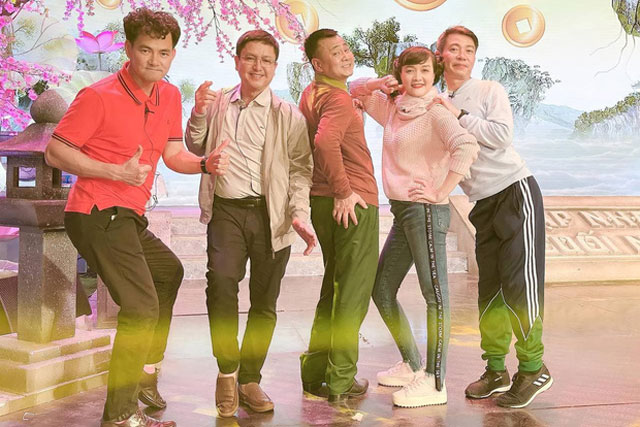 Nghệ sĩ Vân Dung hé lộ đoạn clip 10 giây tại Táo Quân 2022, Táo Y Tế chơi lớn đi thi rap luôn?