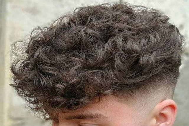 "Tâm sinh tướng": 5 nét tướng của người đàn ông đào hoa, phụ nữ lấy phải sẽ khốn khổ cả đời