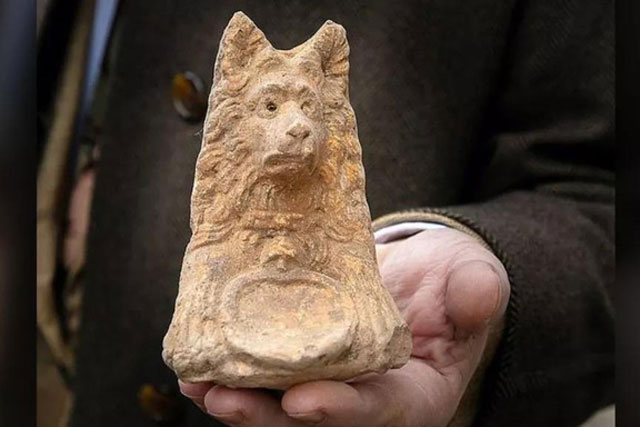 Bí ẩn tượng đầu chó 2.000 tuổi chôn dưới mặt đường: lối vào "thế giới người chết"