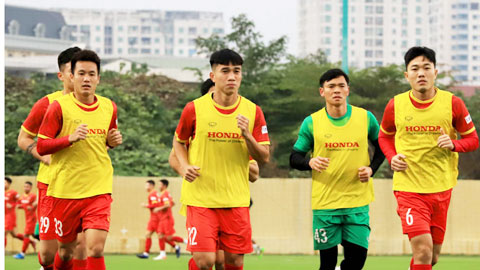 ĐT Việt Nam ngày đầu hội quân: Quyết vượt qua thở thách