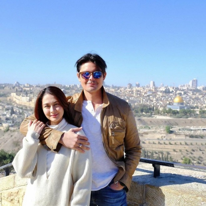 Mỹ nhân đẹp nhất Philippines khoe ảnh vi vu bên chồng, gương mặt mộc chiếm trọn sự chú ý