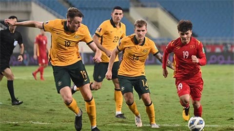 Australia mất cầu thủ cao 2m trong trận đấu với Việt Nam