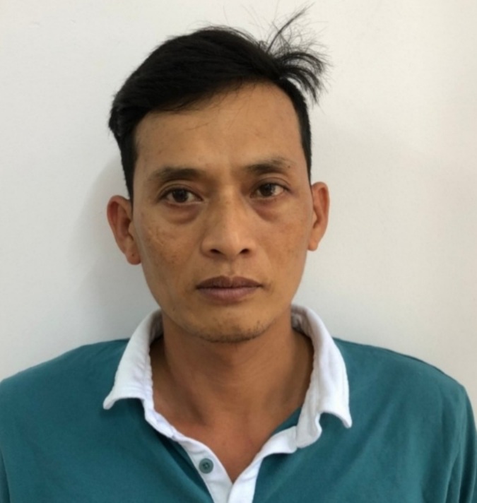 Long An: Bắt đối tượng lái xe ôtô trộm cáp viễn thông