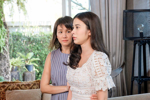 Cả nhà mình tôi ủng hộ anh rể nghèo, bị chồng đuổi tôi giật mình vì món quà của anh