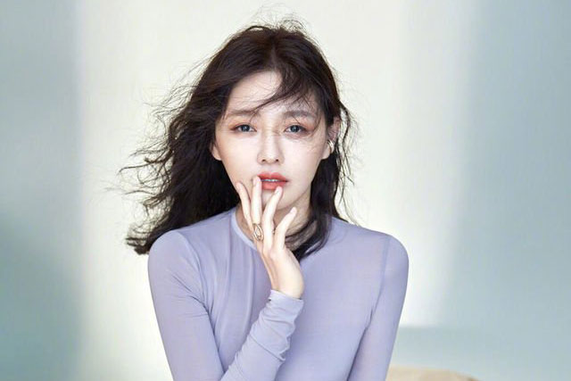 Từ Hy Viên từng gây sốc bởi thân hình "xuống dốc" sau sinh giờ đã "lột xác" quyến rũ tuổi U50